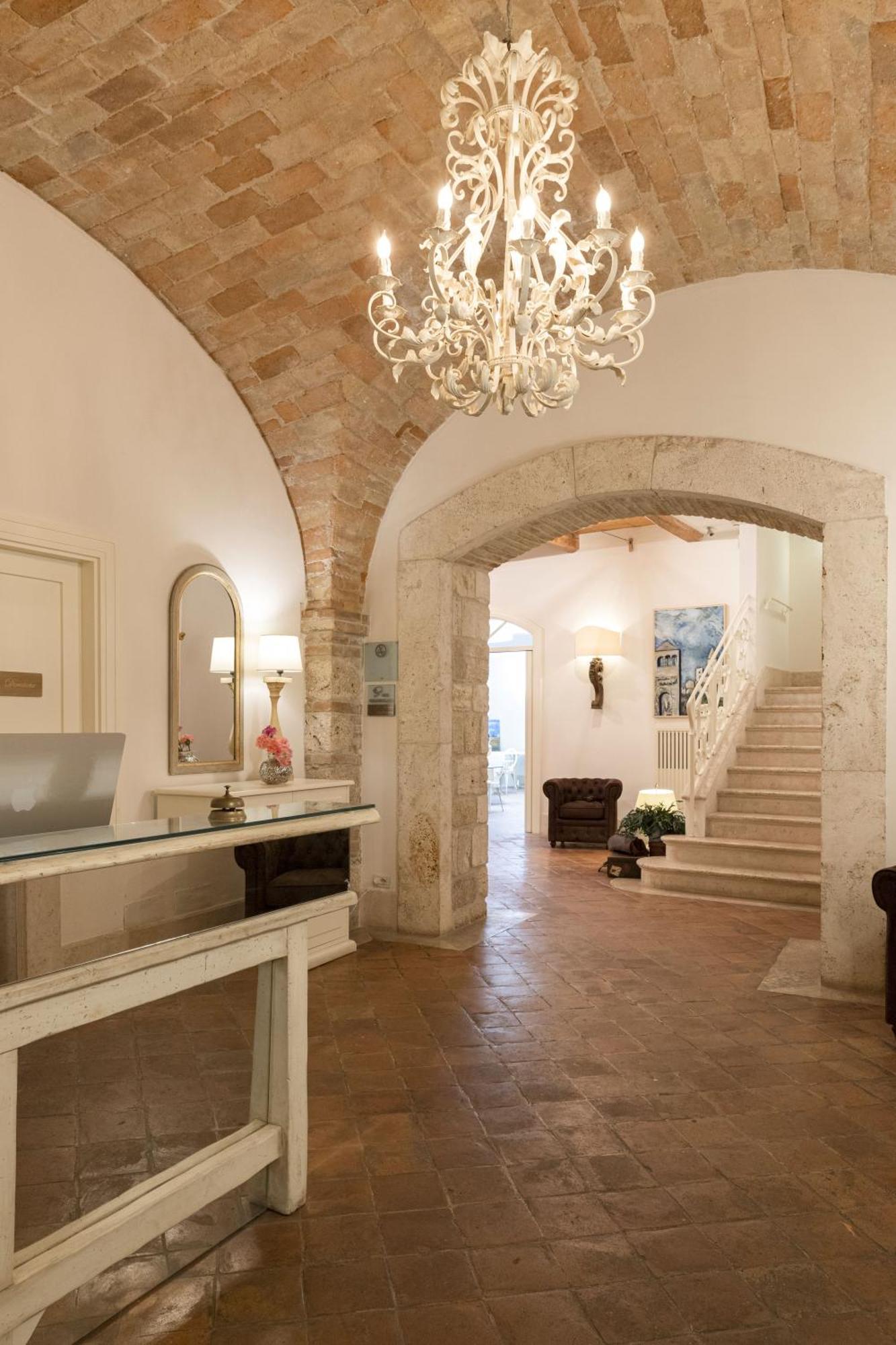Hotel & Residenza 100 Torri Ασκόλι Πιτσένο Εξωτερικό φωτογραφία