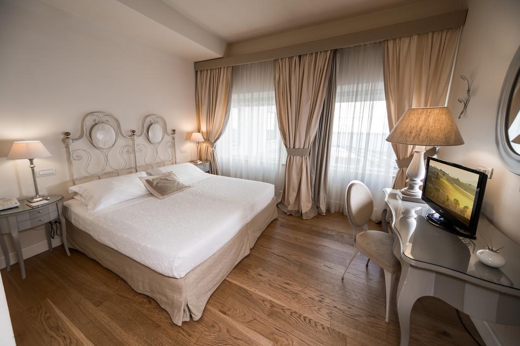 Hotel & Residenza 100 Torri Ασκόλι Πιτσένο Εξωτερικό φωτογραφία